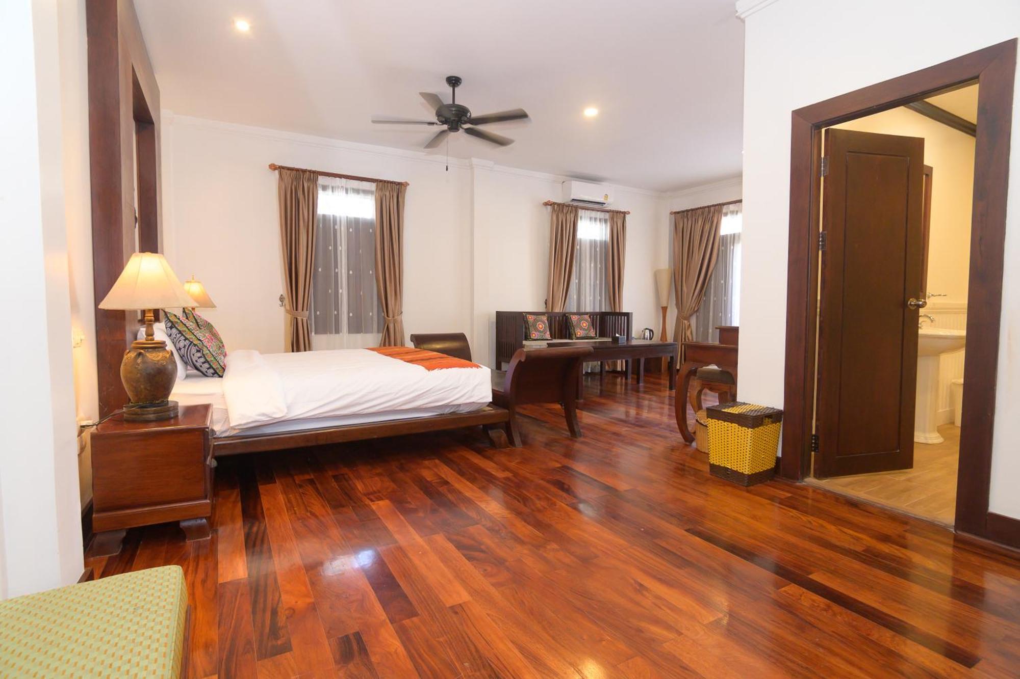 Lux Hotel لوانغ برابانغ المظهر الخارجي الصورة