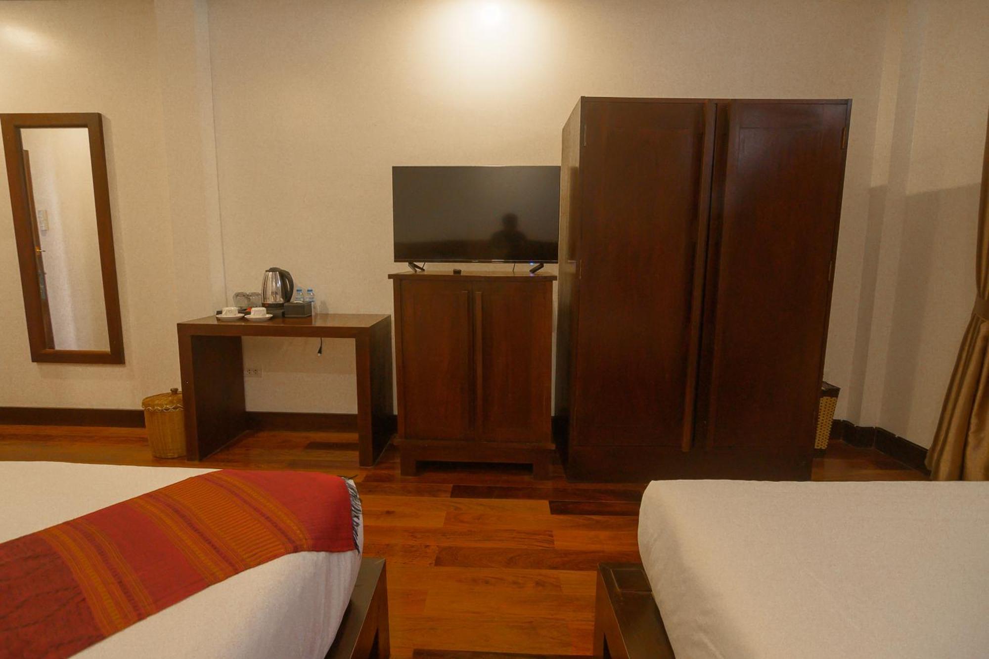 Lux Hotel لوانغ برابانغ المظهر الخارجي الصورة