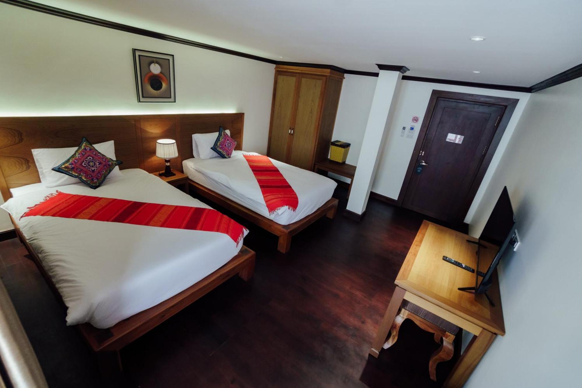 Lux Hotel لوانغ برابانغ المظهر الخارجي الصورة