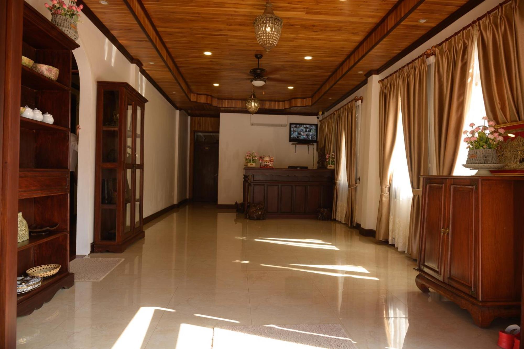 Lux Hotel لوانغ برابانغ المظهر الخارجي الصورة