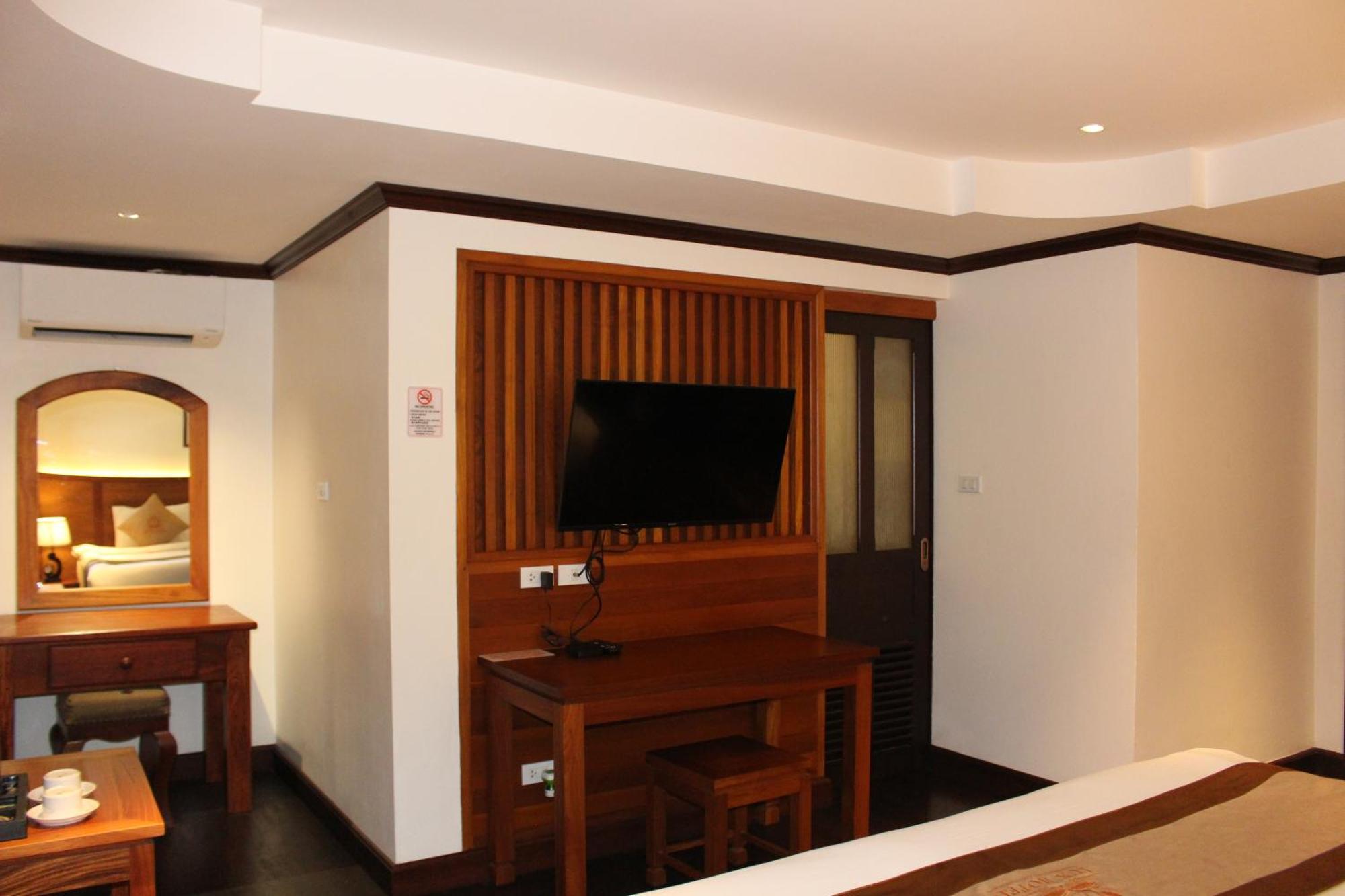 Lux Hotel لوانغ برابانغ المظهر الخارجي الصورة
