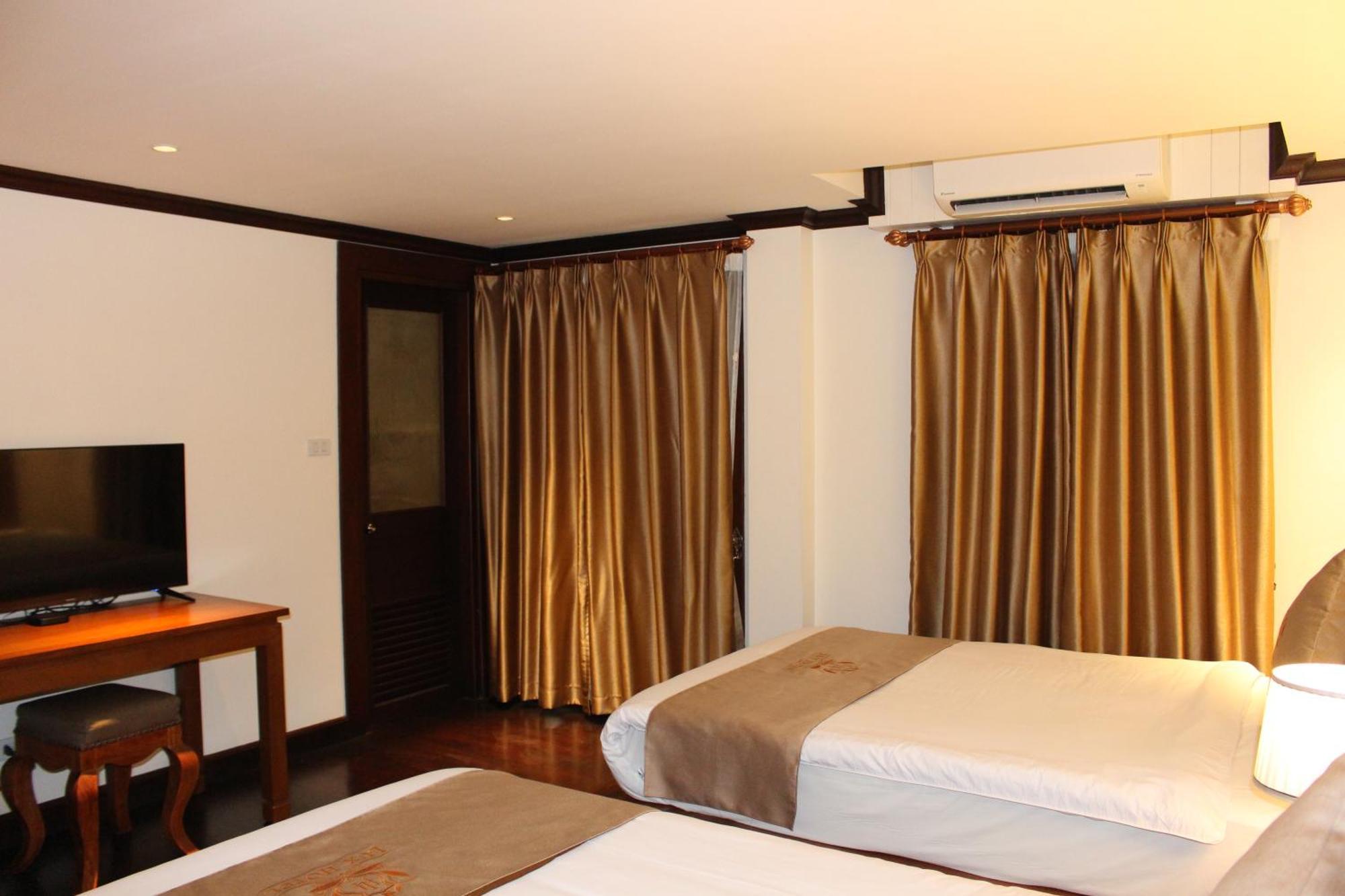 Lux Hotel لوانغ برابانغ المظهر الخارجي الصورة